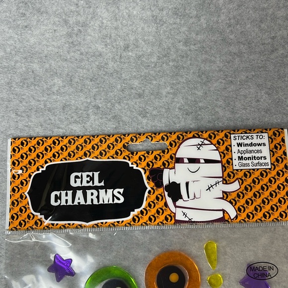 Halloween Window Gel Clings (3 packs) Boo Pumpkin,  Witch Is In, Trick or Treat - Picture 5 of 10